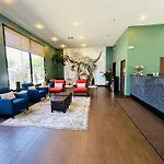 The Hills Inn Eagle Rock - Near Old Town Pasadena